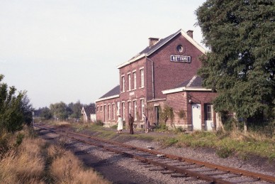 Rétinne - D8225.jpg